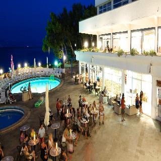 Imagen general del Hotel Fontana Bayside Park. Foto 23