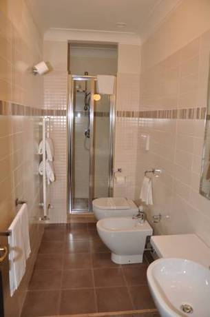 Imagen de la habitación del Hotel Fontana Del Re. Foto 13