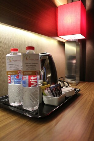 Imagen de la habitación del Hotel Fontana Jakarta. Foto 21