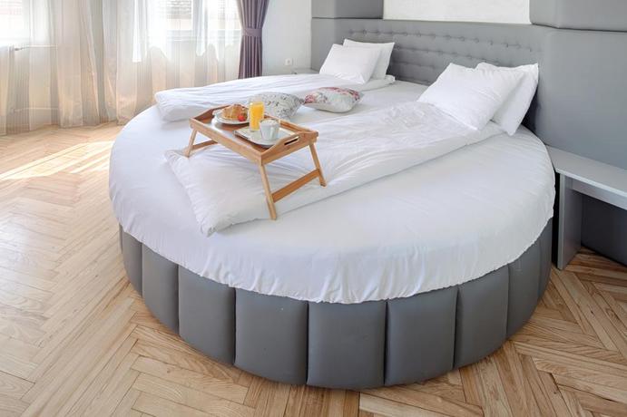 Imagen de la habitación del Hotel Fontana, Novi Sad. Foto 8