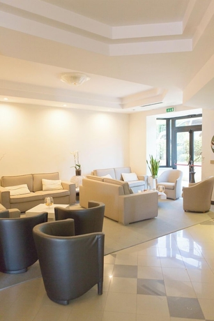 Imagen de los interiores del Hotel Fontana Olente. Foto 12