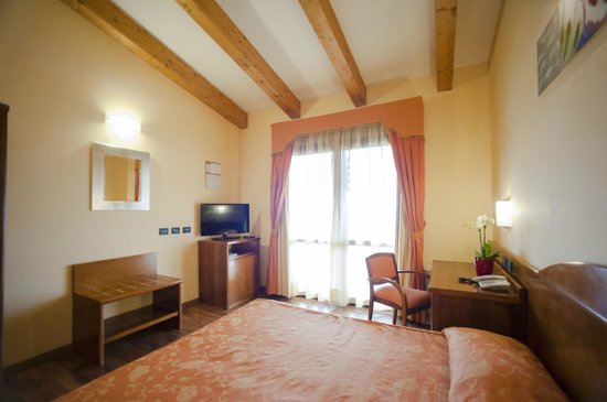 Imagen general del Hotel Fontana, Rubiera. Foto 3