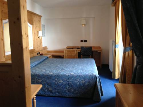 Imagen de la habitación del Hotel Fontana, Vigo di Fassa. Foto 4