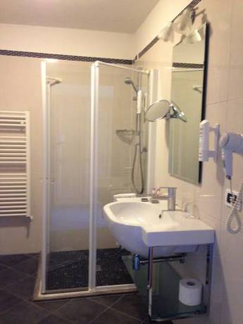 Imagen de la habitación del Hotel Fontana, Vigo di Fassa. Foto 7