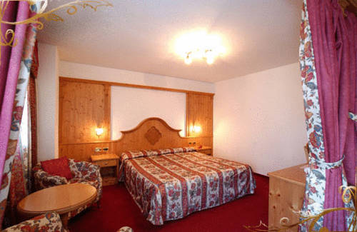 Imagen de la habitación del Hotel Fontana, Vigo di Fassa. Foto 13