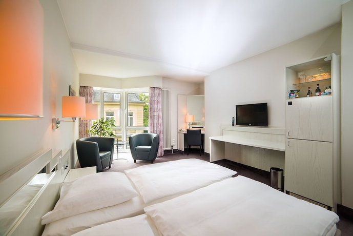 Imagen de la habitación del Hotel Fontana Wiesbaden. Foto 3
