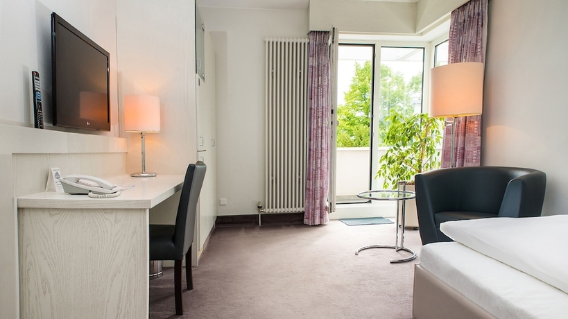 Imagen de la habitación del Hotel Fontana Wiesbaden. Foto 6