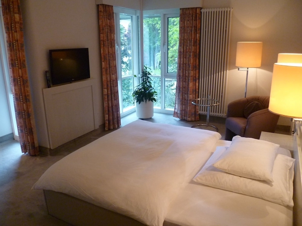 Imagen de la habitación del Hotel Fontana Wiesbaden. Foto 14