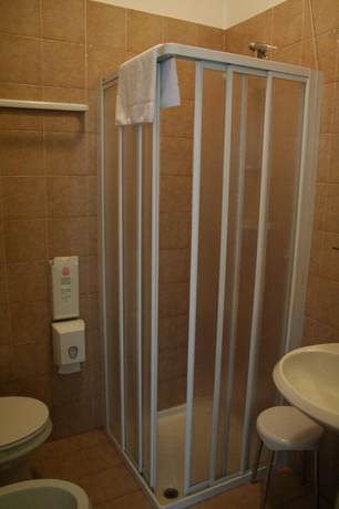 Imagen de la habitación del Hotel Fontanella, Riva del Garda. Foto 15