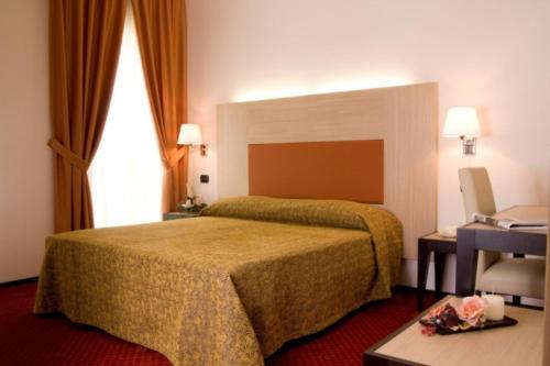 Imagen de la habitación del Hotel Fontanelle. Foto 5