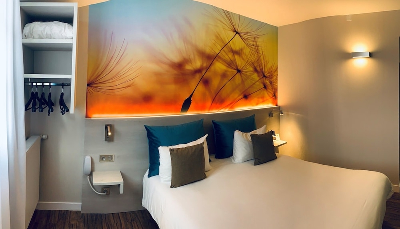 Imagen de la habitación del Hotel Fontarabie. Foto 11