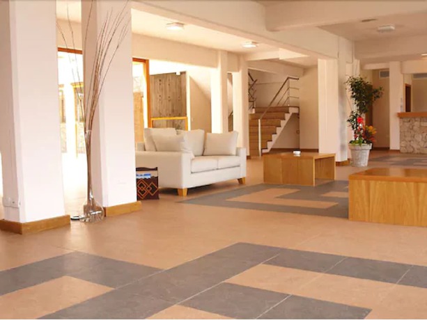 Imagen de los interiores del Hotel Fonte Arcada. Foto 10