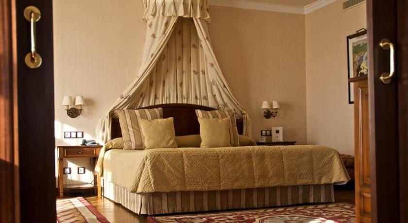 Imagen de la habitación del Hotel Fontecruz Avila. Foto 4