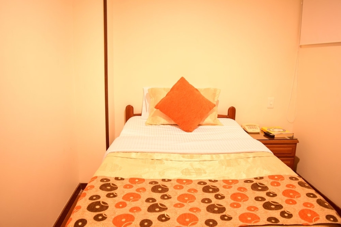 Imagen de la habitación del Hotel Fontibon. Foto 12