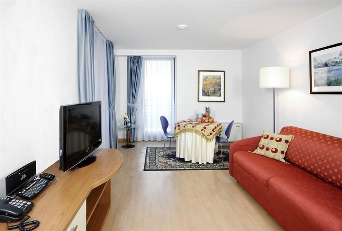 Imagen de los interiores del Hotel Fonzari. Foto 7