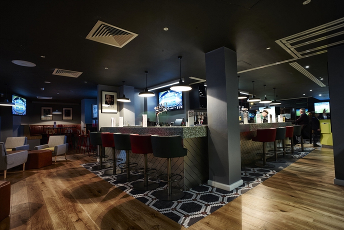 Imagen del bar/restaurante del Hotel Football, Old Trafford, A Tribute Portfolio. Foto 7