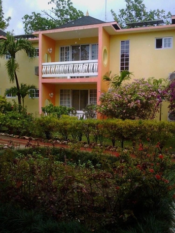 Imagen de los exteriores del Hotel Foote Prints On The Sands. Foto 9