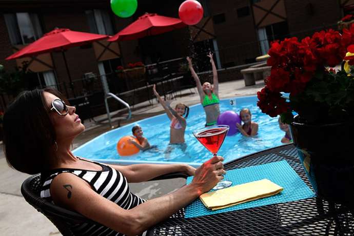 Imagen de la piscina del Hotel Foothills Inn. Foto 18