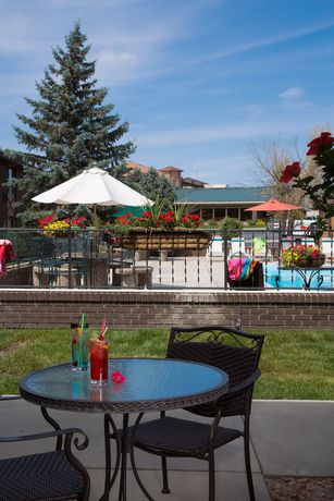 Imagen de los exteriores del Hotel Foothills Inn. Foto 13