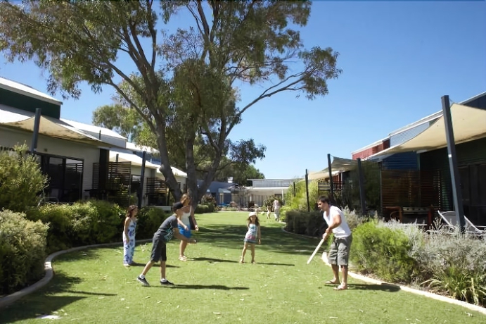 Imagen de los interiores del Hotel Footprints at Preston Beach. Foto 13