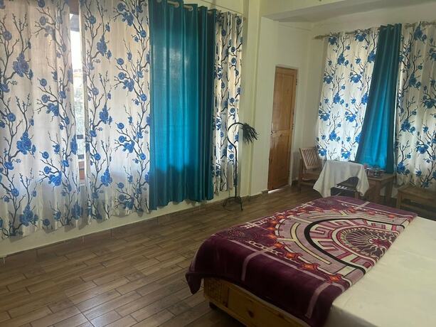 Imagen general del Hotel Footsteps Hostel And Cafe. Foto 9