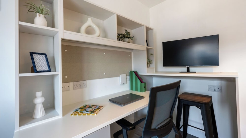 Imagen de los interiores del Hotel For Students Only Holden Court in Brighton. Foto 16