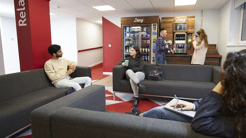 Imagen de los interiores del Hotel For Students Only Kimber Student Residence. Foto 16