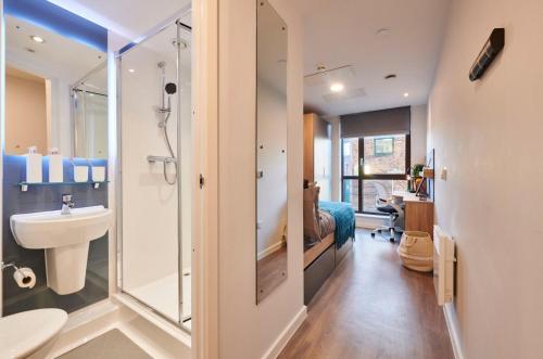 Imagen general del Hotel For Students Only Student Roost York House Nottingham. Foto 4