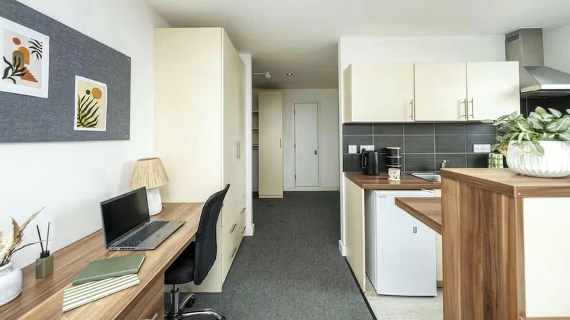 Imagen de los interiores del Hotel For Students Only Studios in Liverpool. Foto 11