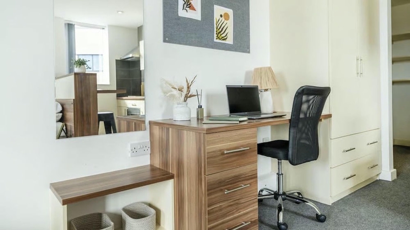 Imagen de los interiores del Hotel For Students Only Studios in Liverpool. Foto 12