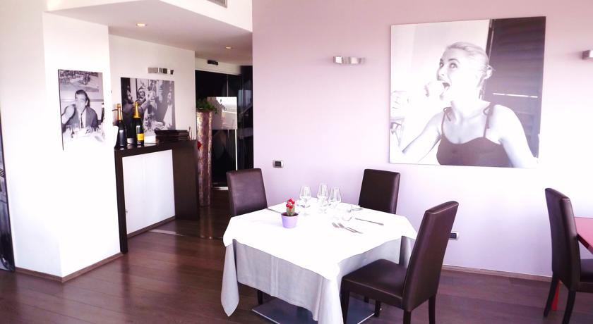 Imagen general del Hotel For You, Cernusco sul Naviglio. Foto 5