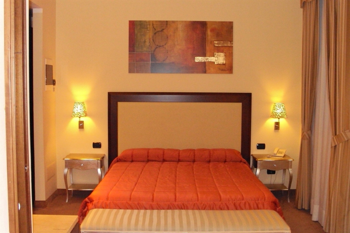 Imagen de la habitación del Hotel For You, Olbia. Foto 5