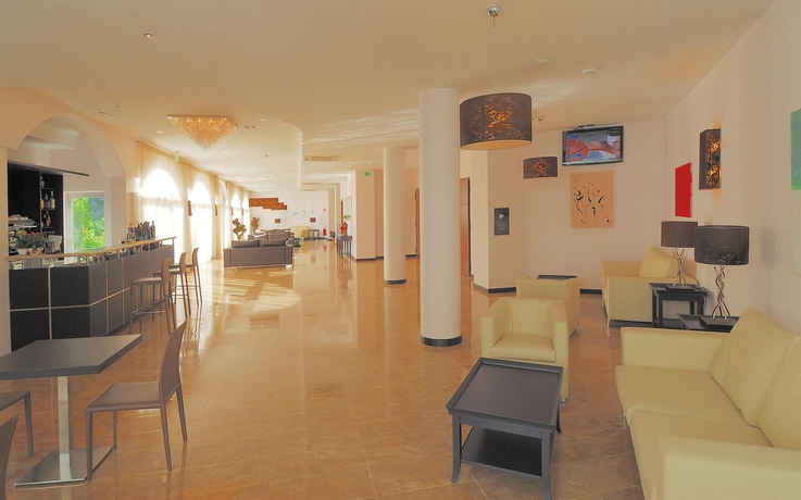 Imagen de los interiores del Hotel For You, Olbia. Foto 13