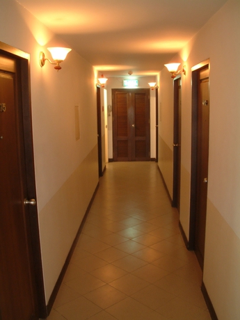 Imagen de los interiores del Hotel For You Residence. Foto 13