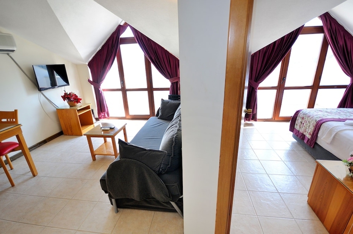 Imagen de la habitación del Hotel Fora Apart. Foto 11