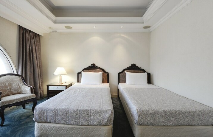 Imagen de la habitación del Hotel Forbes. Foto 13