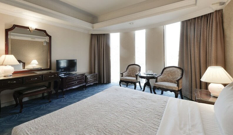 Imagen de la habitación del Hotel Forbes. Foto 19