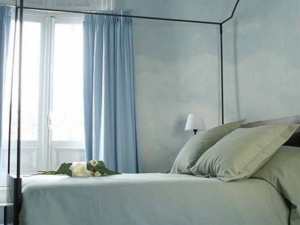 Imagen general del Hotel Forcadell Suipacha Y Tucuman. Foto 6