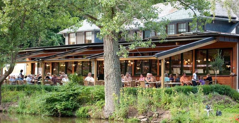Imagen del bar/restaurante del Hotel Forellenhof, Bundenbach. Foto 6