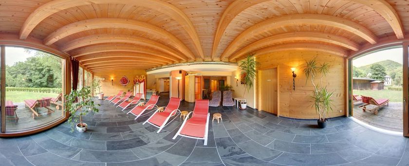 Imagen de la piscina del Hotel Forellenhof, Bundenbach. Foto 18