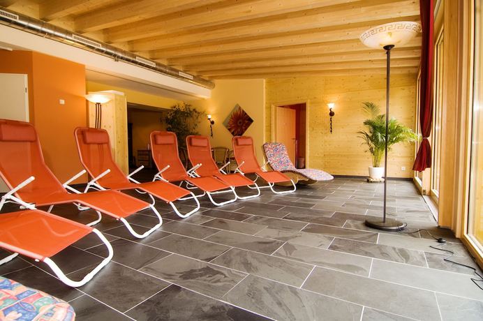 Imagen de la piscina del Hotel Forellenhof, Bundenbach. Foto 20