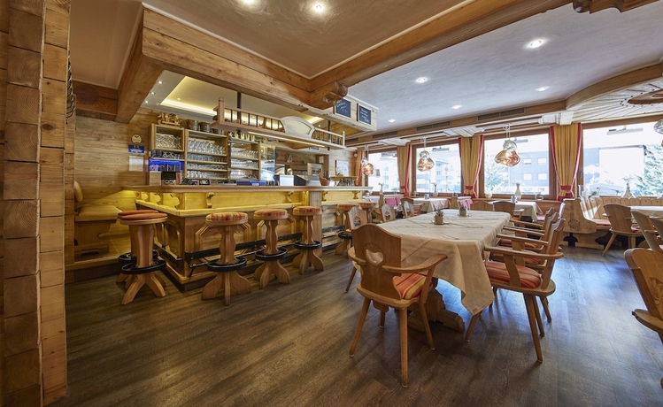 Imagen del bar/restaurante del Hotel Forellenhof, Saalbach-Hinterglemm . Foto 4