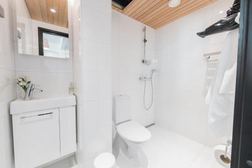 Imagen de la habitación del Hotel Forenom Serviced Apartments Helsinki Lauttasaari. Foto 19