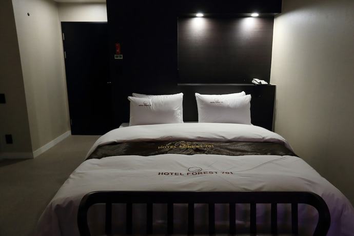 Imagen de la habitación del Hotel Forest 701. Foto 17