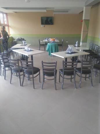 Imagen de los interiores del Hotel Forest Breeze. Foto 17