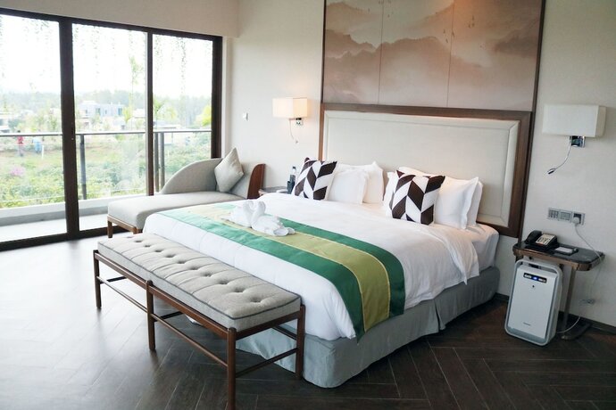 Imagen de la habitación del Hotel Forest City Golf. Foto 27