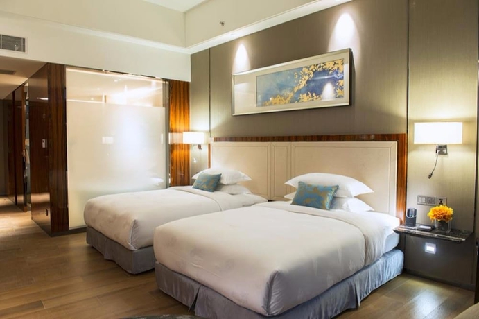 Imagen de la habitación del Hotel Forest City Marina. Foto 3
