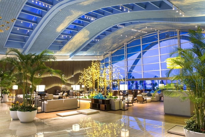 Imagen de los interiores del Hotel Forest City Marina. Foto 17