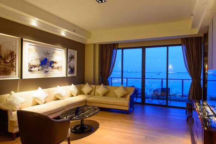 Imagen de la habitación del Hotel Forest City Marina. Foto 14