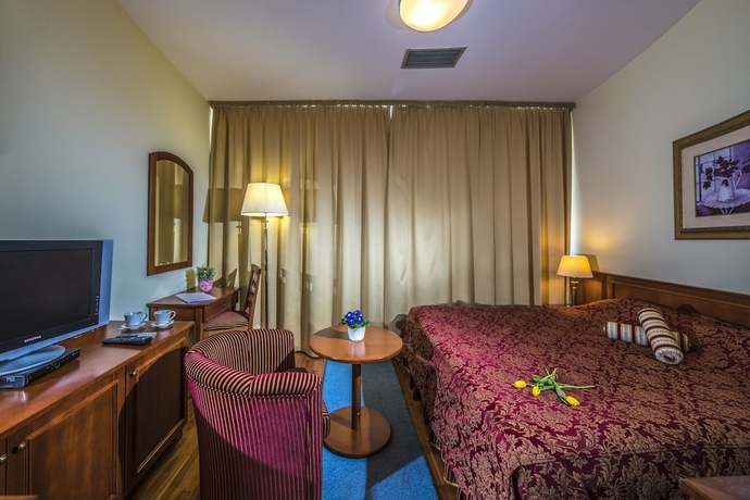 Imagen de la habitación del Hotel Forest Hills and Golf Zirc. Foto 4